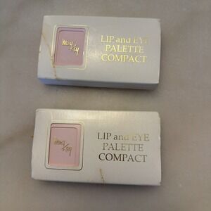 Lot Of 2 NIP VTG 70s/80s MARY KAY LIP & EYESHADOW PALETTE Empty COMPACT Sleeve